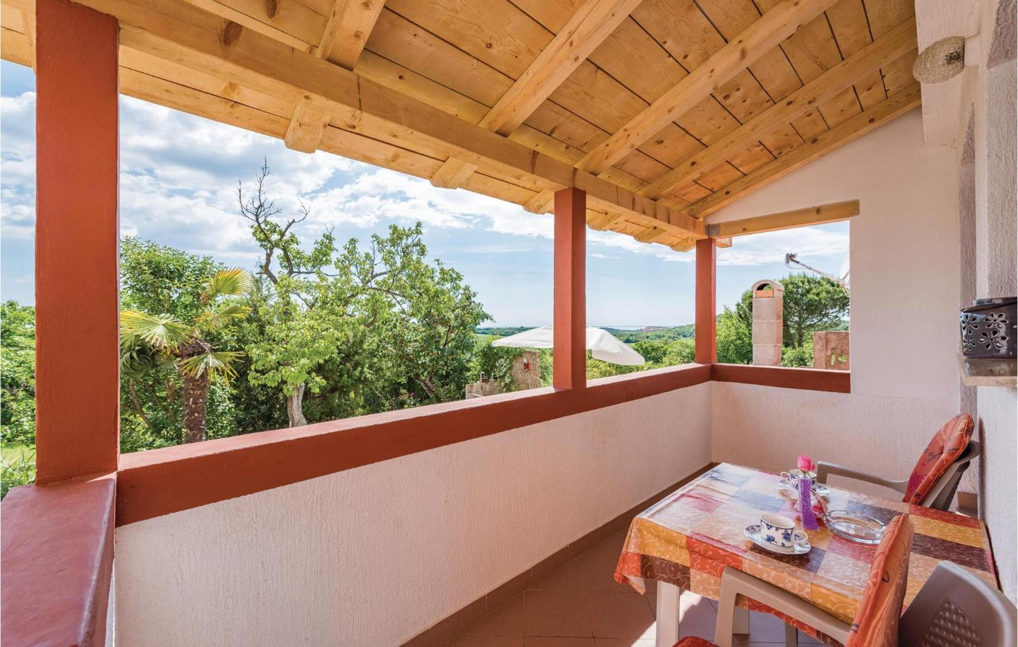 Awesome Home In Porec With House Sea View Exterior foto